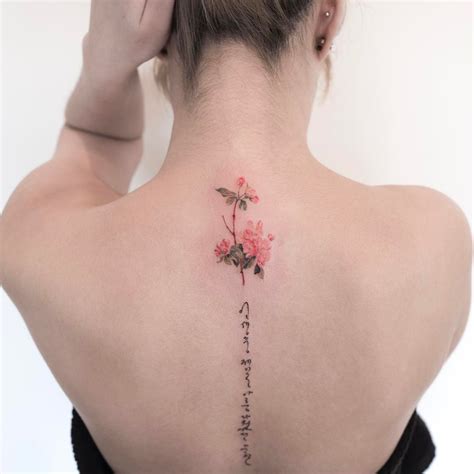 tatuajes para mujer en la espalda|Más de 30 Tatuajes hermosos en espalda para mujeres